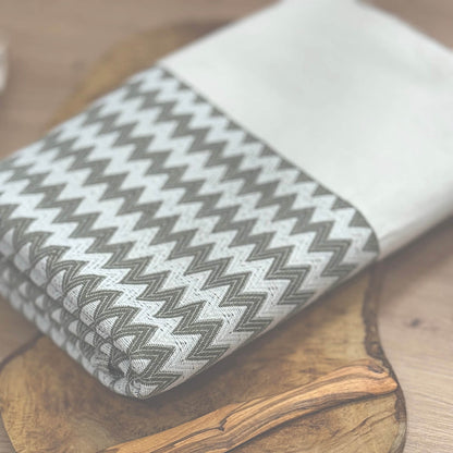 Atlas Wave Fouta – Olive & Ivory